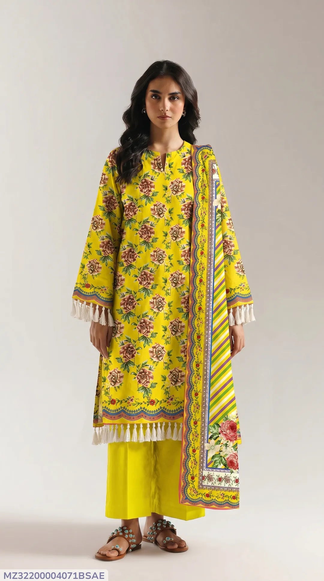 3 Pcs Women's Unstitched Printed Suit