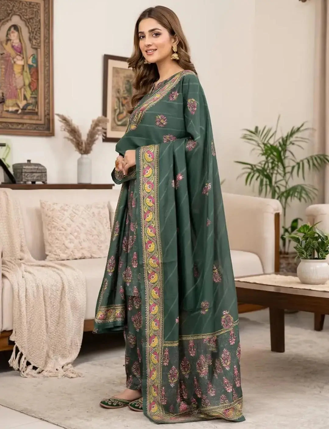 Women's Unstitched 3.Pc lawn Digital Print Suit